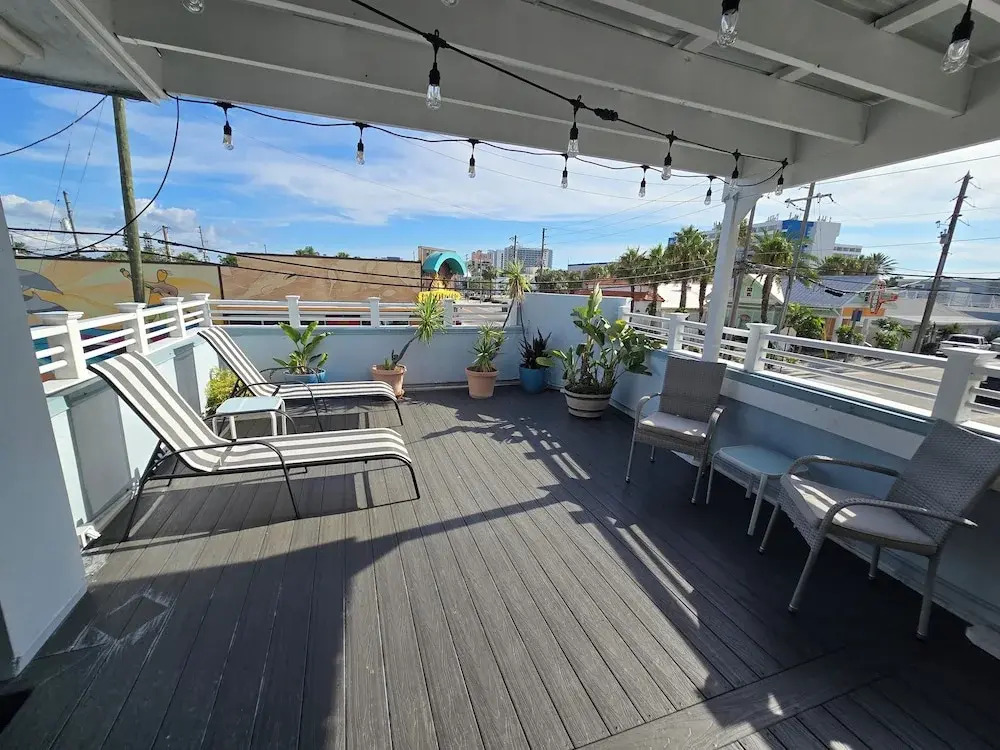 Blue Wave Motel & Suites - photo 9