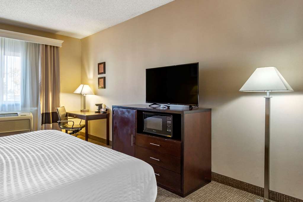 Comfort Inn & Suites Seattle North - photo 14