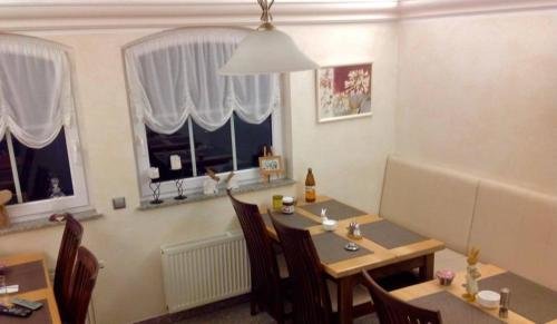Hotel Haus Marvin — Adenau — photo 4