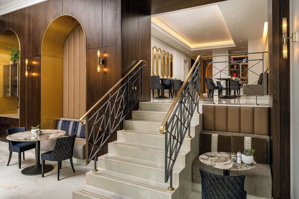 מזון ומשקאות