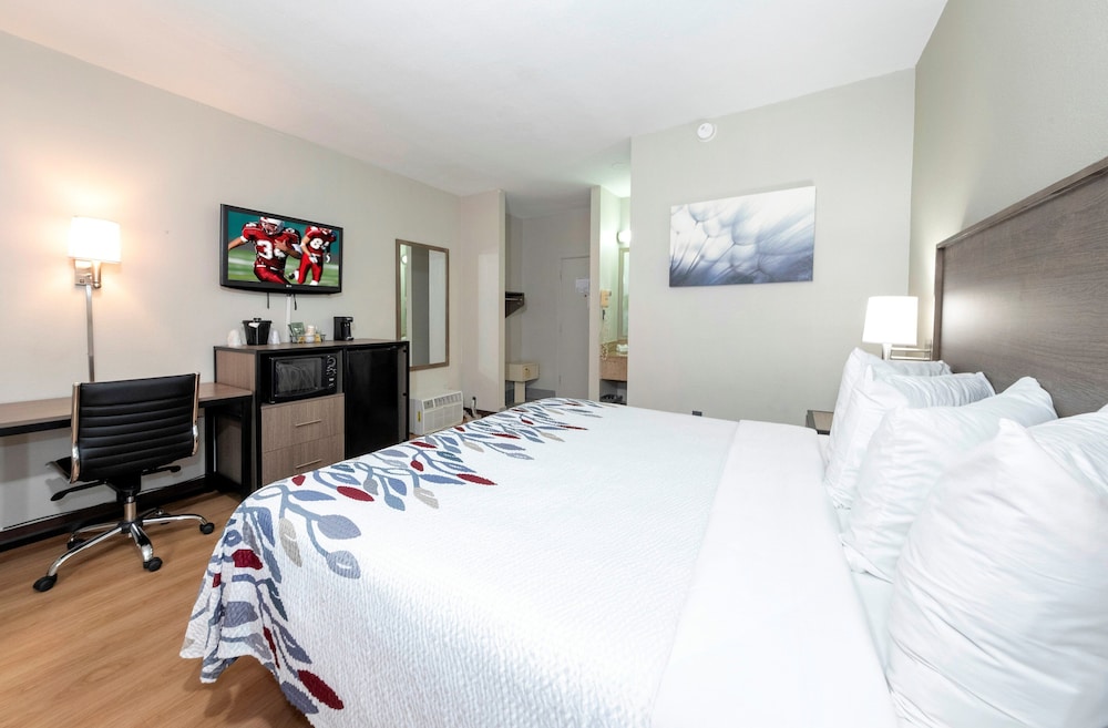 Red Roof Inn Petersburg Fort Lee - photo 14