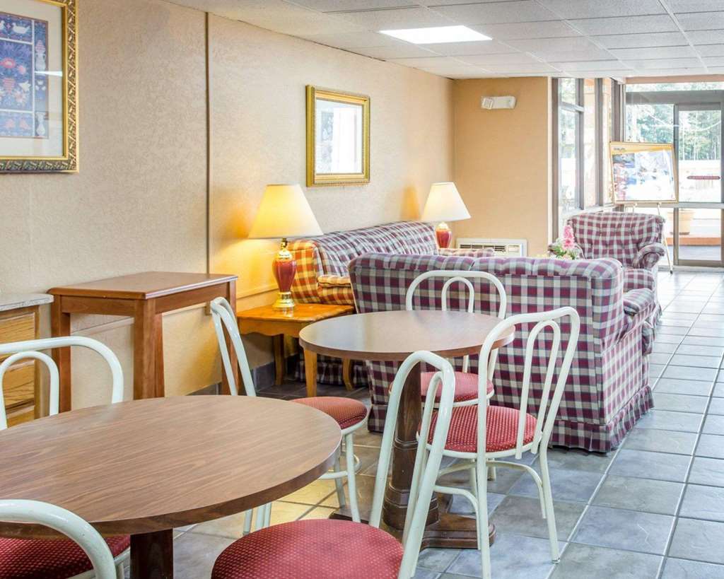 Rodeway Inn Stone Mountain - photo 7