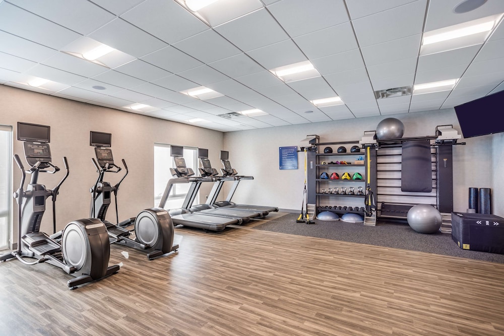 Hampton Inn by Hilton Bedford - photo 26
