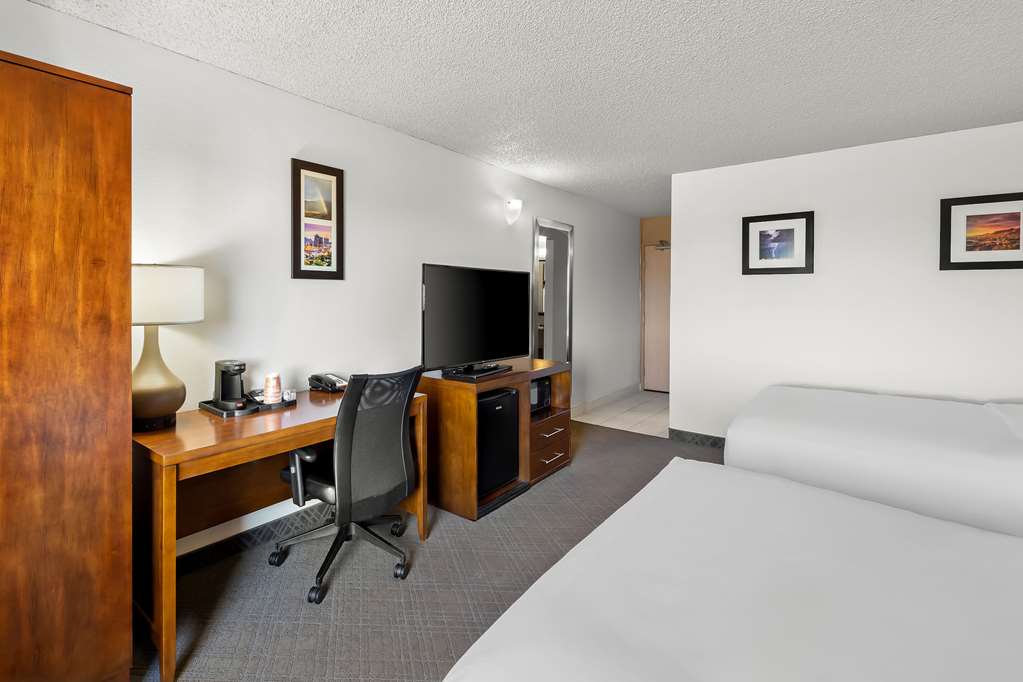 Comfort Inn & Suites near Kino Sports Complex - photo 16