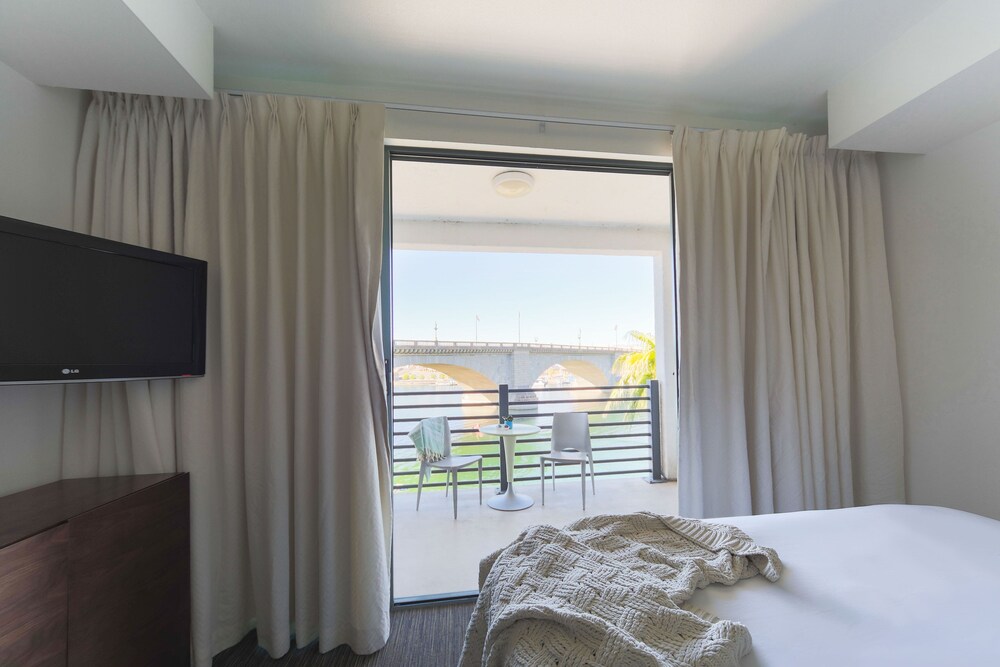 Heat Hotel - photo 14