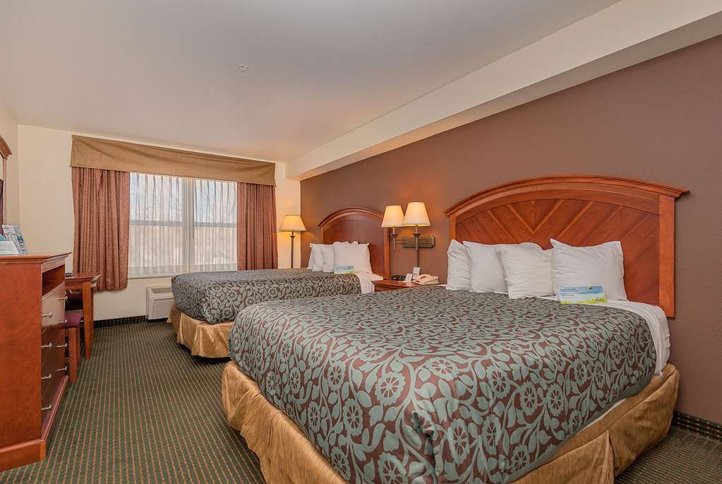 Days Inn by Wyndham Manitou Springs - photo 18