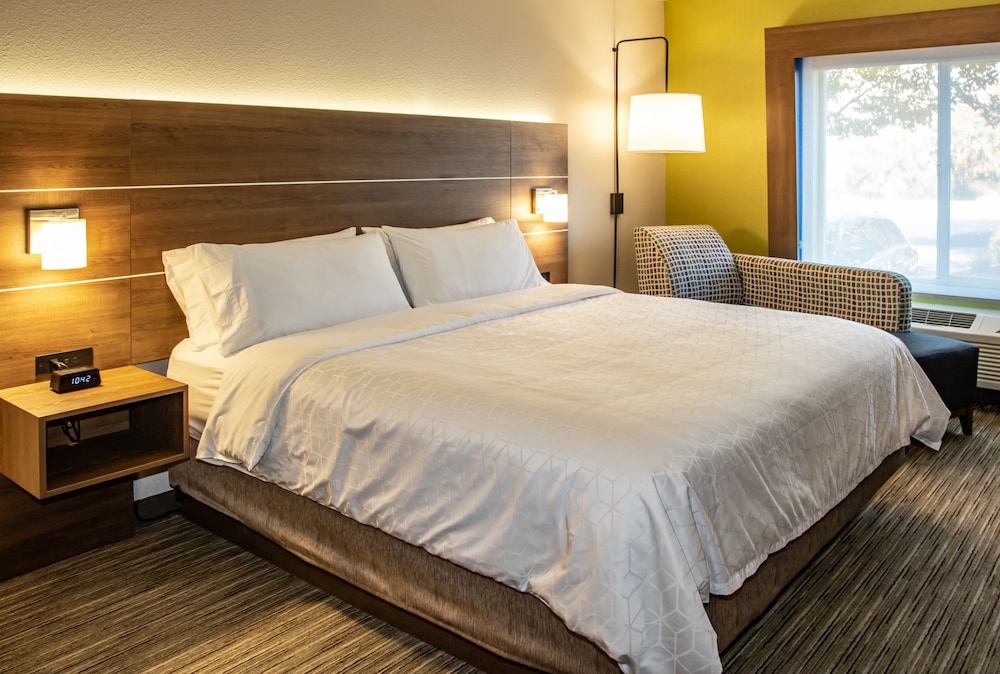 Holiday Inn Express Hotel & Suites Roseville Galleria Area by IHG - photo 79