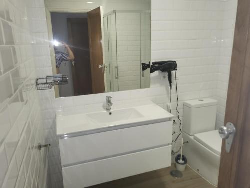 D&L 3 Piso Compartido in Vigo, Spain