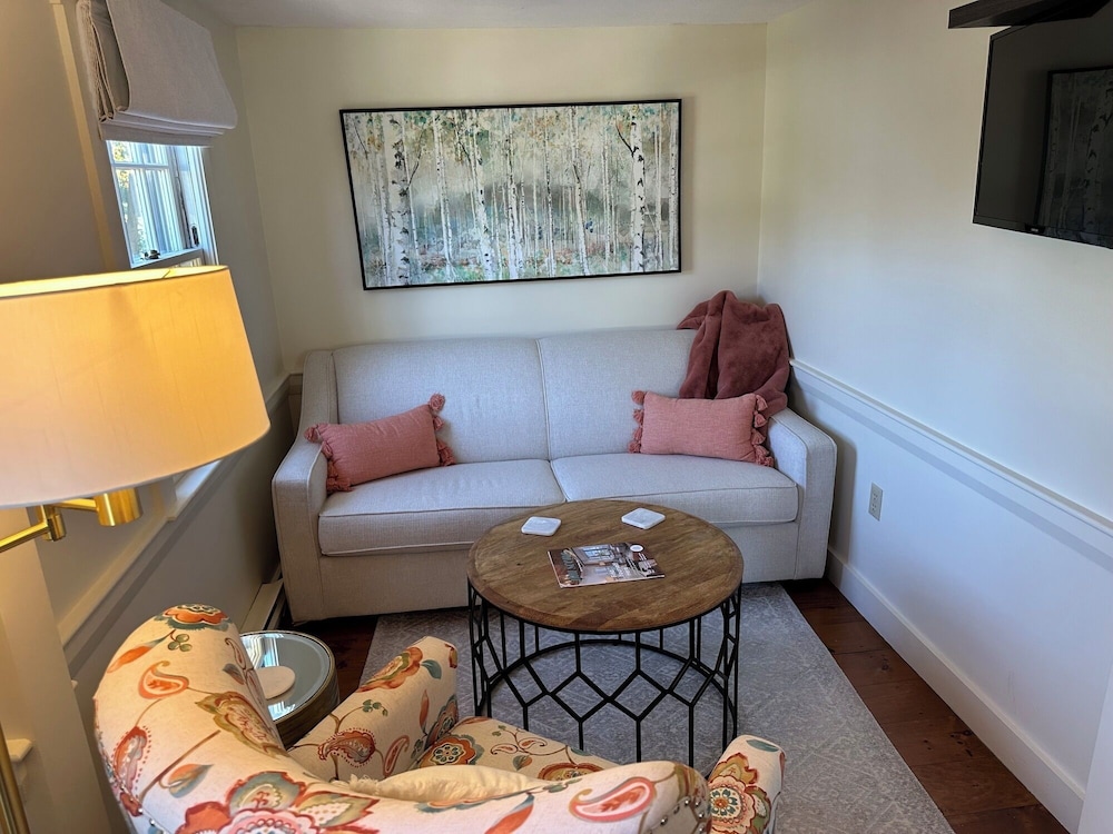 Inn at Perkins Cove - photo 32