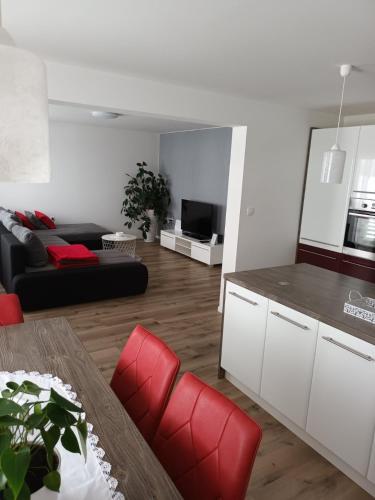 Apartma Tia 2 — 4-Star Luxury Hotel in Zrece, Slovenia