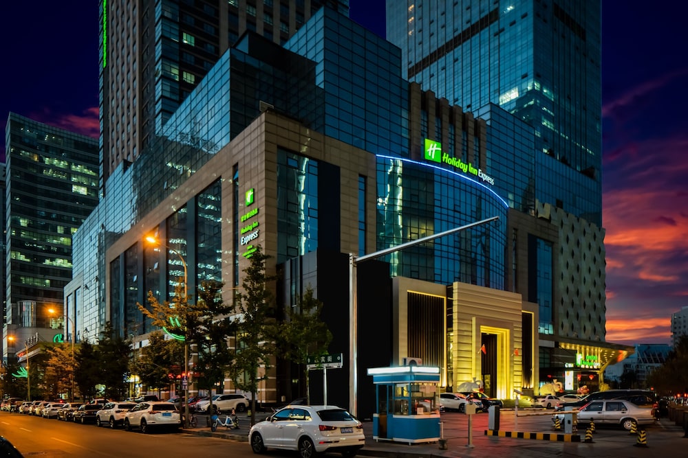 Holiday Inn Express Shenyang North Station by IHG — hotel in Shenyang
