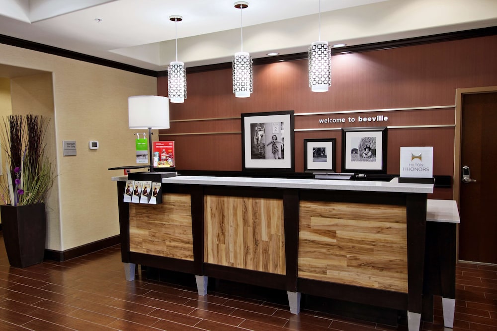 Hampton Inn Beeville - photo 5