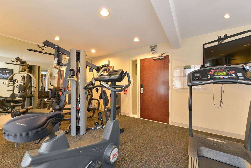 Super 8 by Wyndham New Cumberland - photo 9