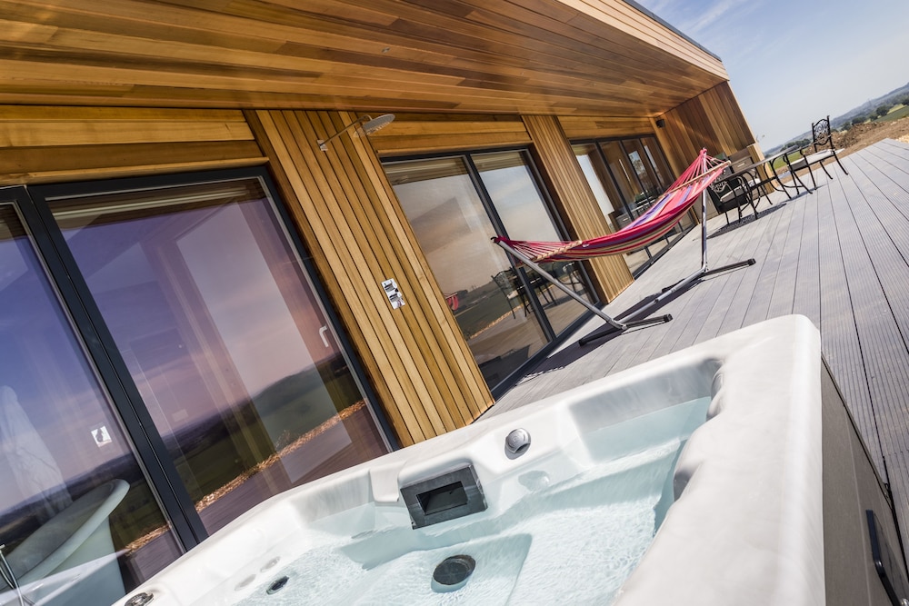 The Hideaway Experience — 5-Star Luxury Hotel in Dundee, United Kingdom