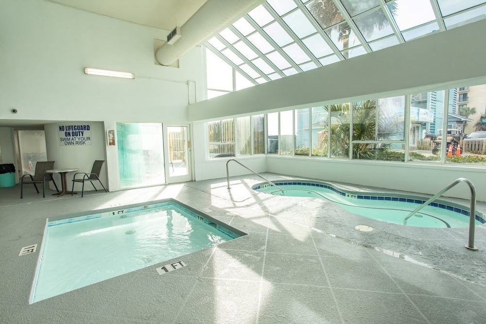 Royal Garden Resort 301 3 Bedroom Condo by RedAwning - photo 19