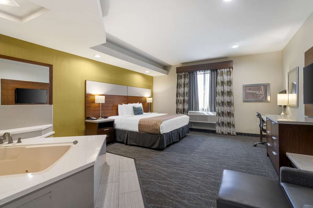 Best Western Plus Gardena Inn & Suites - photo 21