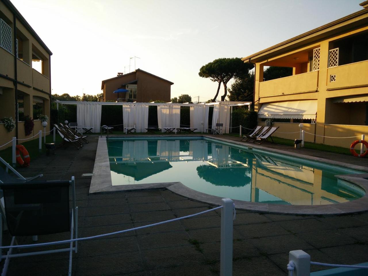 Il Palco residence — 4-Star Luxury Hotel in Capanne-Prato-Cinquale, Italy