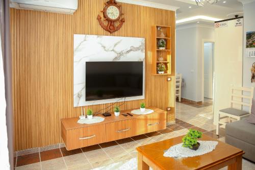 Fishta Apartments Q5 33 — 4-Star Luxury Hotel in Velipoje, Albania