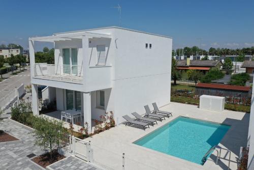 L14 Apartments — 4-Star Luxury Hotel in Lido Di Jesolo, Italy