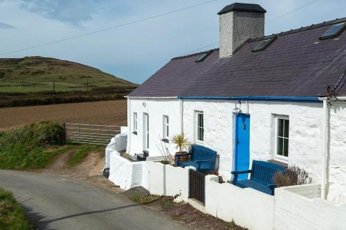 Aberdaron Cottage 2 Bryn Chwilog — 4-Star Luxury Hotel in Pwllheli, United Kingdom