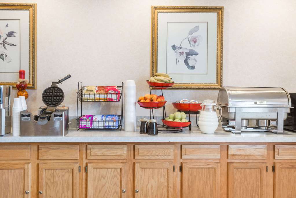 Ramada by Wyndham Strasburg Dover - photo 25