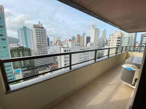CS135 Piscina Linda Vista Climatizado Garagem