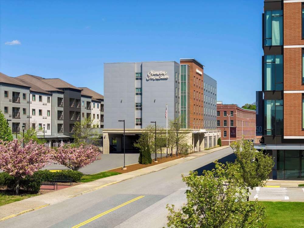 Hampton Inn & Suites Worcester - photo 66