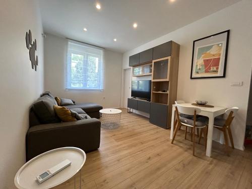 Apartman Brisa — 4-Star Luxury Hotel in Rijeka, Croatia