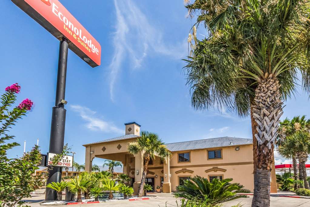 Econo Lodge Inn & Suites Corpus Christi — hotel in Corpus Christi