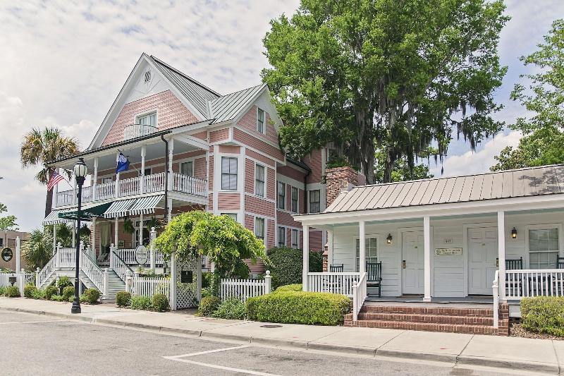 Beaufort Inn - photo 3