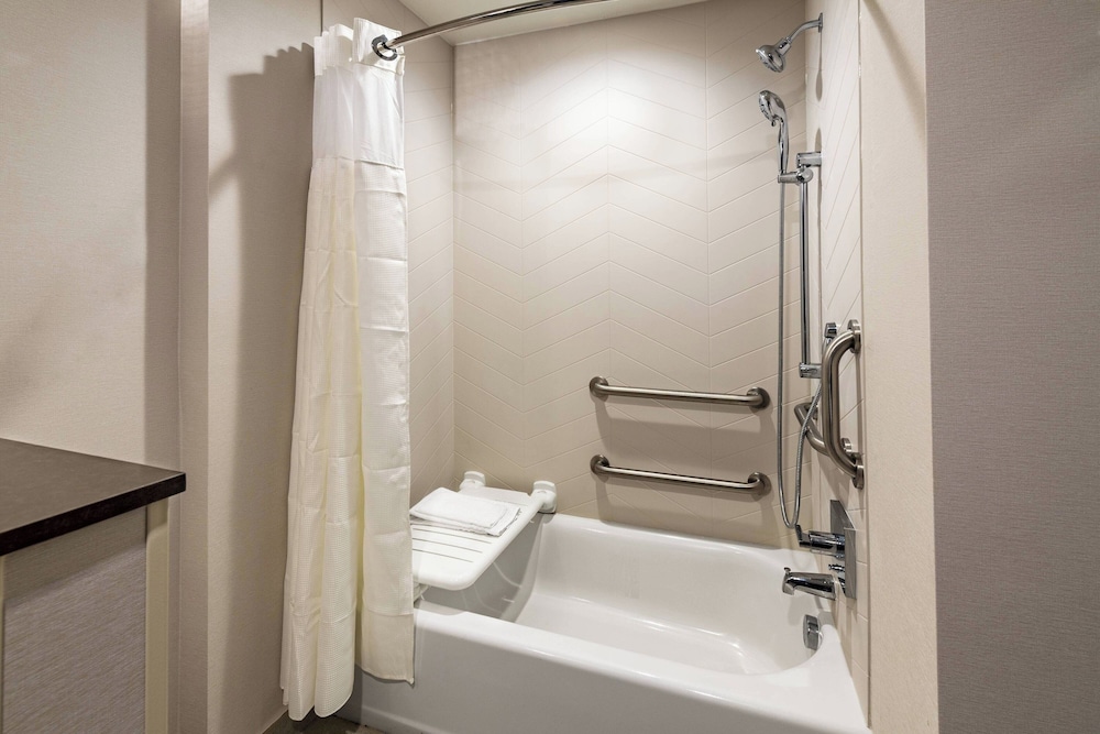 Fairfield Inn & Suites by Marriott Phoenix West Tolleson - photo 12
