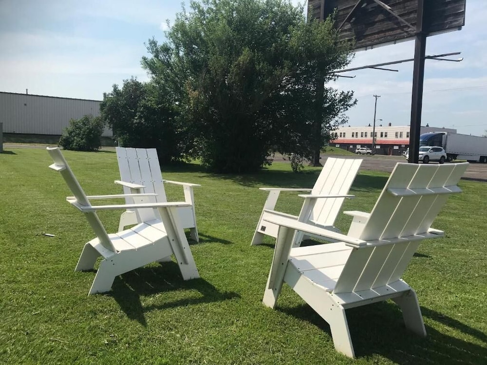 Superior Inn - photo 18