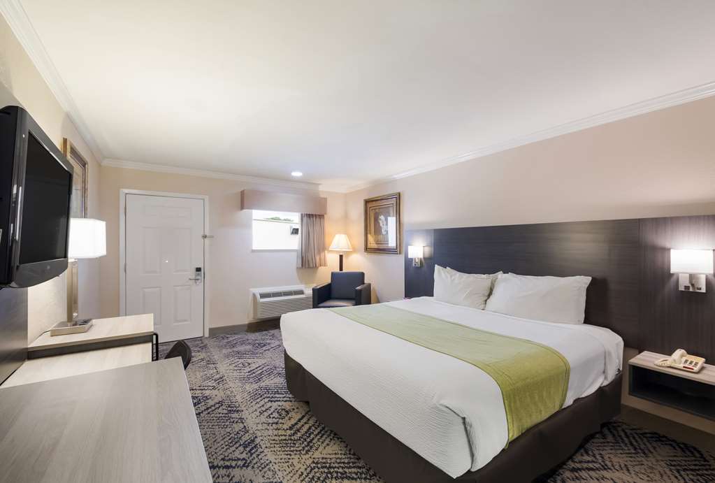 SureStay Hotel by Best Western Rockdale - photo 17