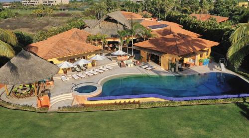 Estate Casas Enjoy 3000 USD Credit For Your Holiday Stay in Unknown City, Mexico