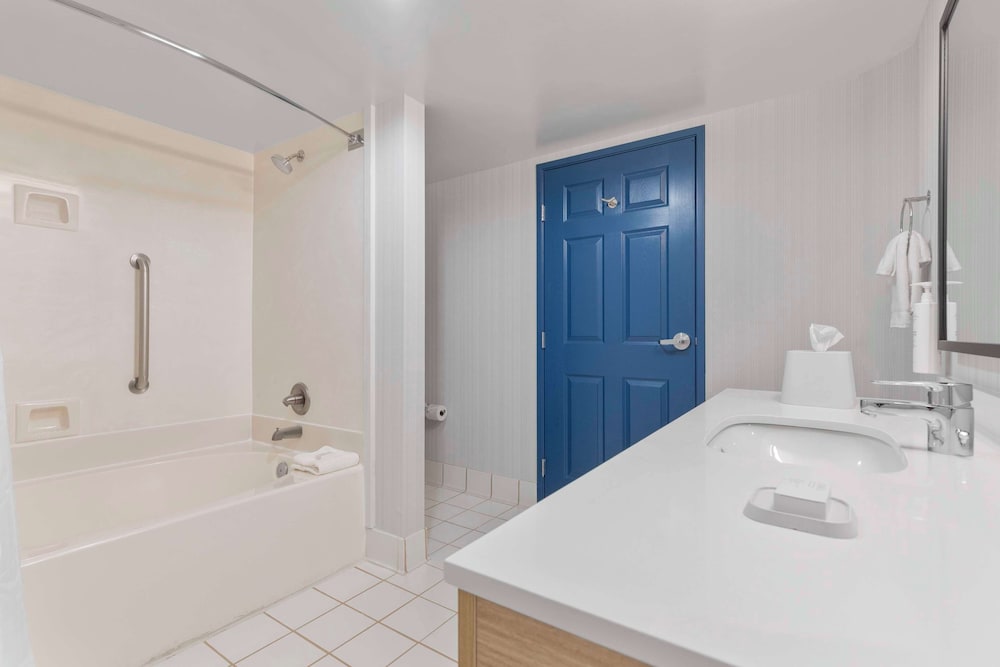 Spark by Hilton Greensboro - photo 22