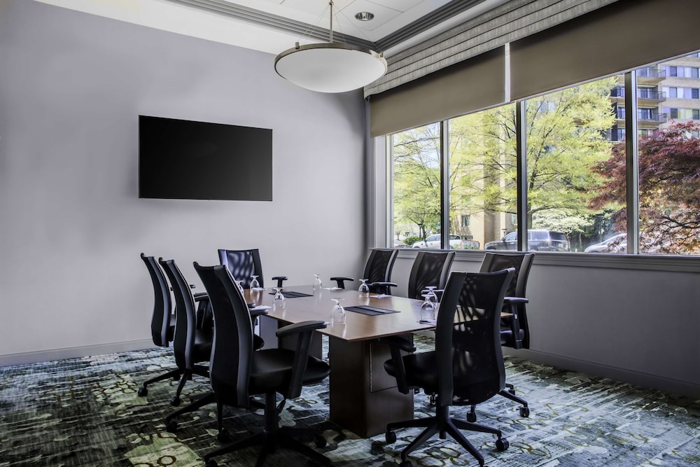 Hampton Inn & Suites Arlington Crystal City DCA - photo 50