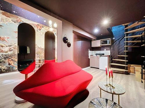 Parenthèse Romantique Love Room avec Jacuzzi — hotel in Gradignan