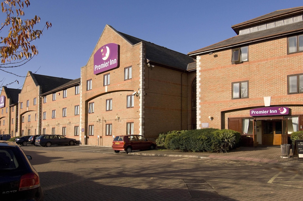 Premier Inn Guildford North in Guildford, United Kingdom