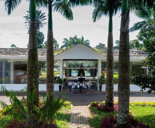 Hotel Zaracay — 4-Star Luxury Hotel in Santo Domingo De Los Colorados, Ecuador
