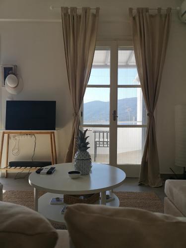Poros Askeli Sea & Mountain View Apartment — 4-Star Luxury Hotel in Poros, Greece