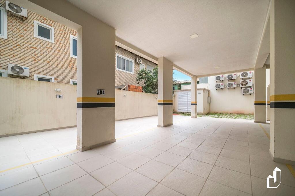 Kremer Residence: Apto 202 amplo próximo ao mar