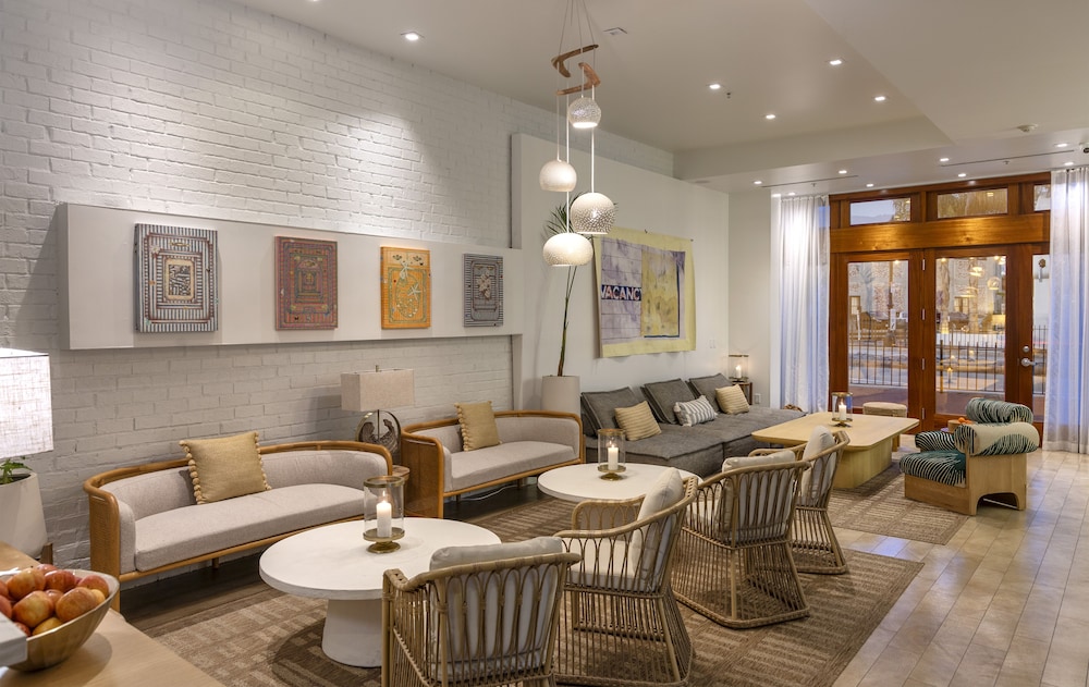 Riviera Beach House - photo 2