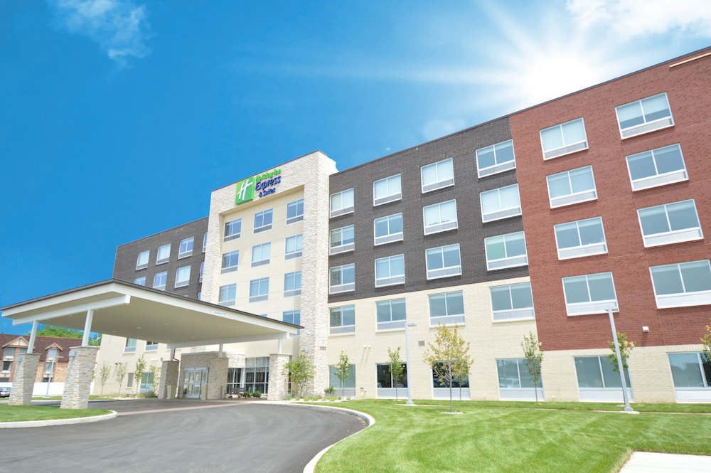 Holiday Inn Express & Suites Toledo West by IHG - photo 37