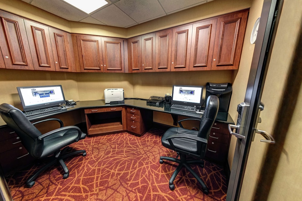 Hampton Inn & Suites Chadds Ford - photo 41