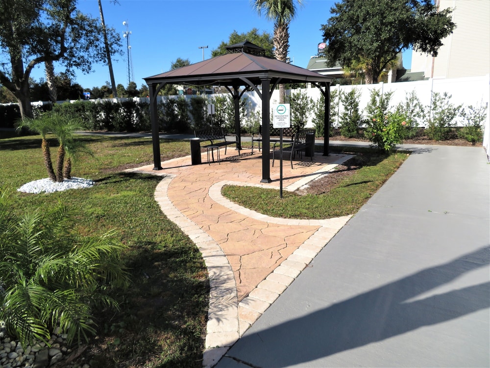 The Smart Stay Inn - photo 46