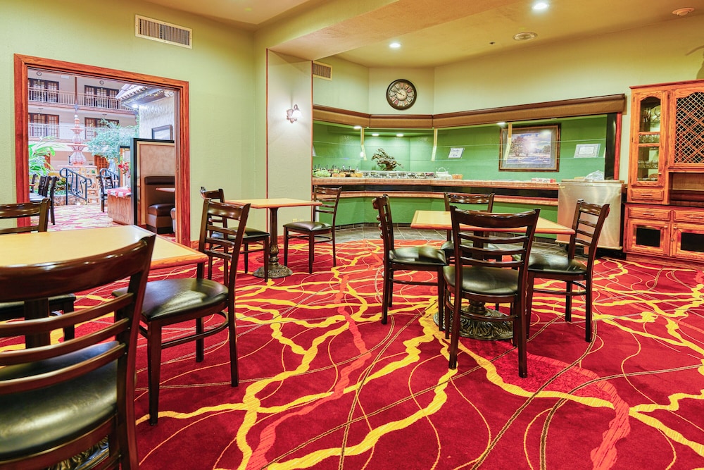 MCM Elegante Suites Abilene - photo 20