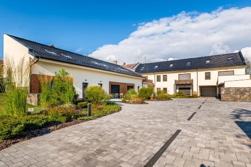 Apartmány Lošov — 4-Star Luxury Hotel in Olomouc, Czech Republic