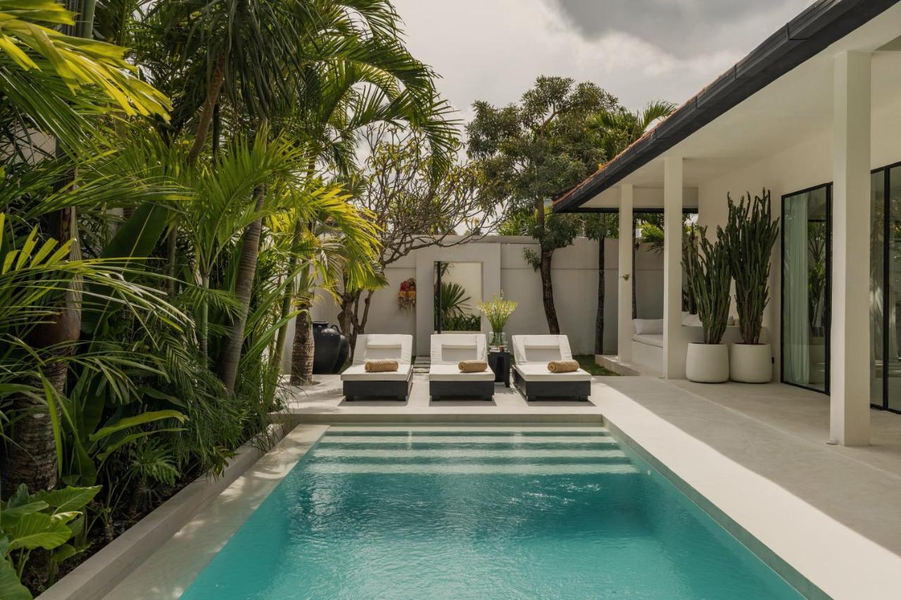 Luxury Minimalist Villa in Umalas Private Pool — 4-Star Luxury Hotel in Canggu, Indonesia