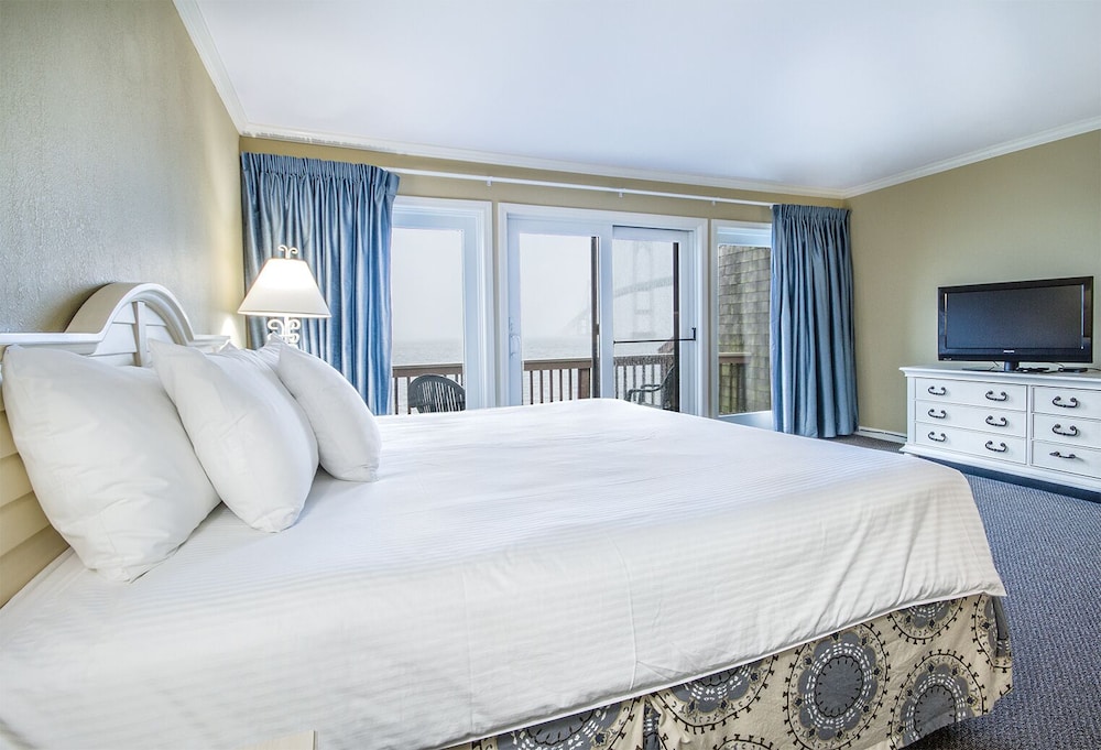 Club Wyndham Newport Overlook - photo 15