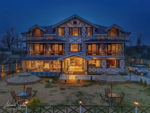 Lakewalk Suites in Srinagar, India